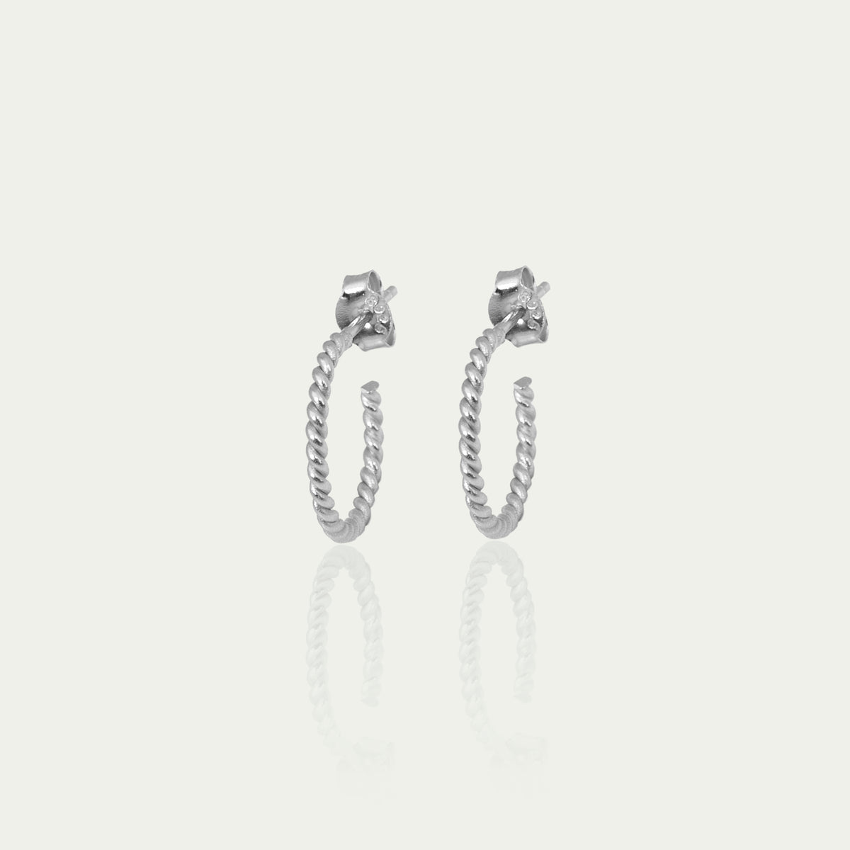 Creole Mini Basic Twist, Sterling Silber, 1,5 cm Durchmesser – 925 Silber rhodiniert – Sucre Fine Jewelry
