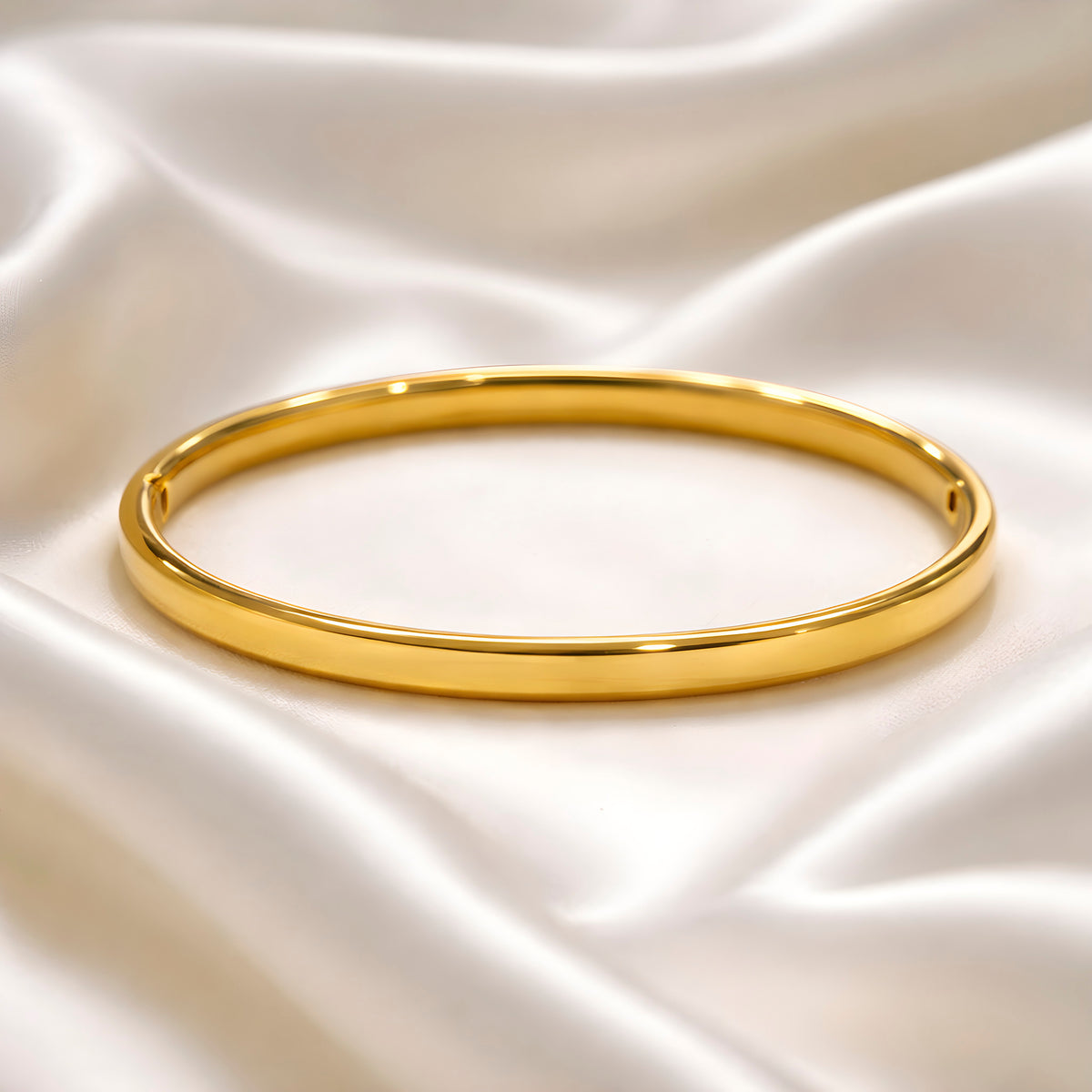 Klassisch-Zeitloser Armreif – Edelstahl vergoldet Gelbgold | Sucre Fine Jewelry