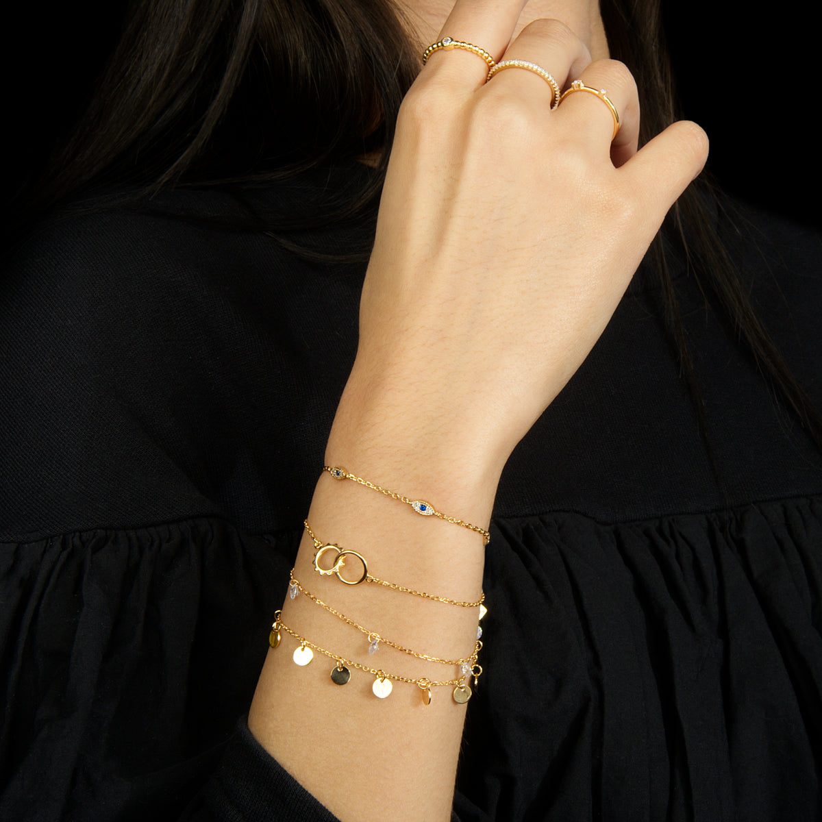 Armkette Evil Eye Roségold vergoldet am Handgelenk getragen | Sucre Fine Jewelry
