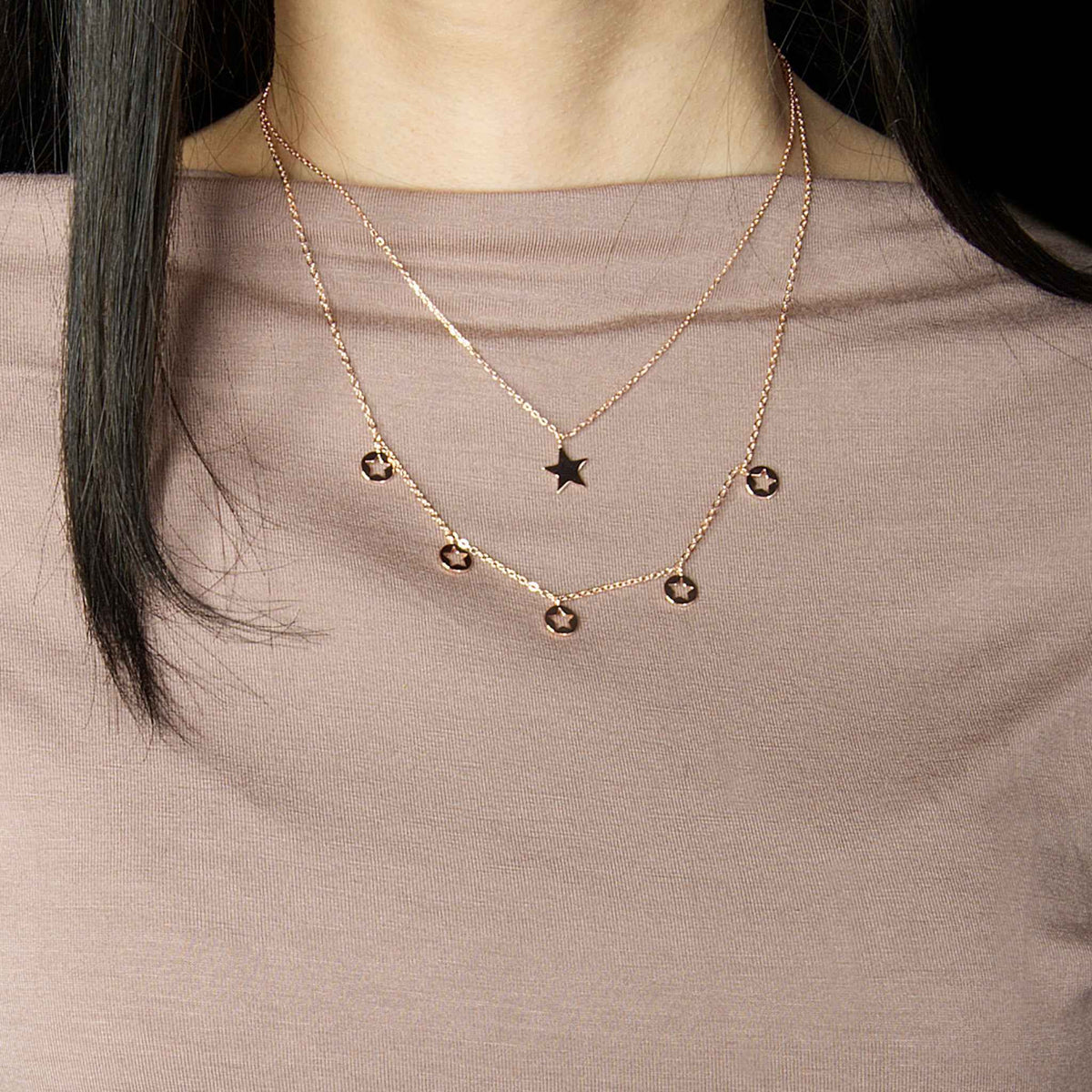 Halskette Disc Star Gelbgold vergoldet getragen | Sucre Fine Jewelry