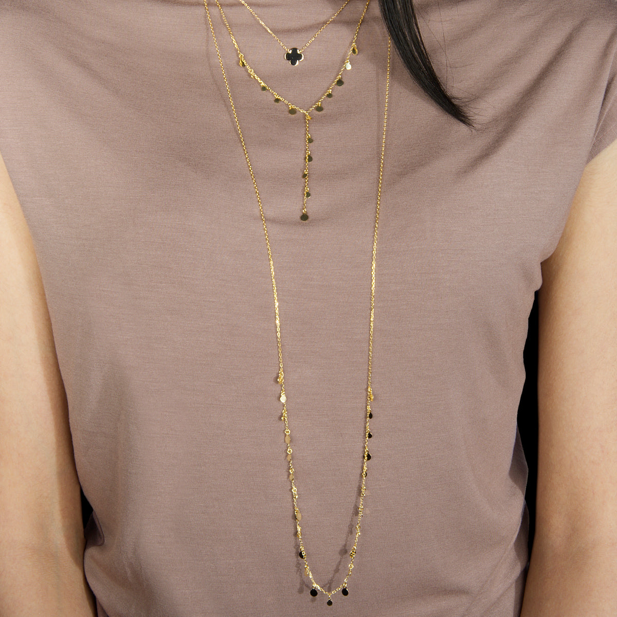 Halskette Y Sprinkle Roségold vergoldet getragen | Sucre Fine Jewelry