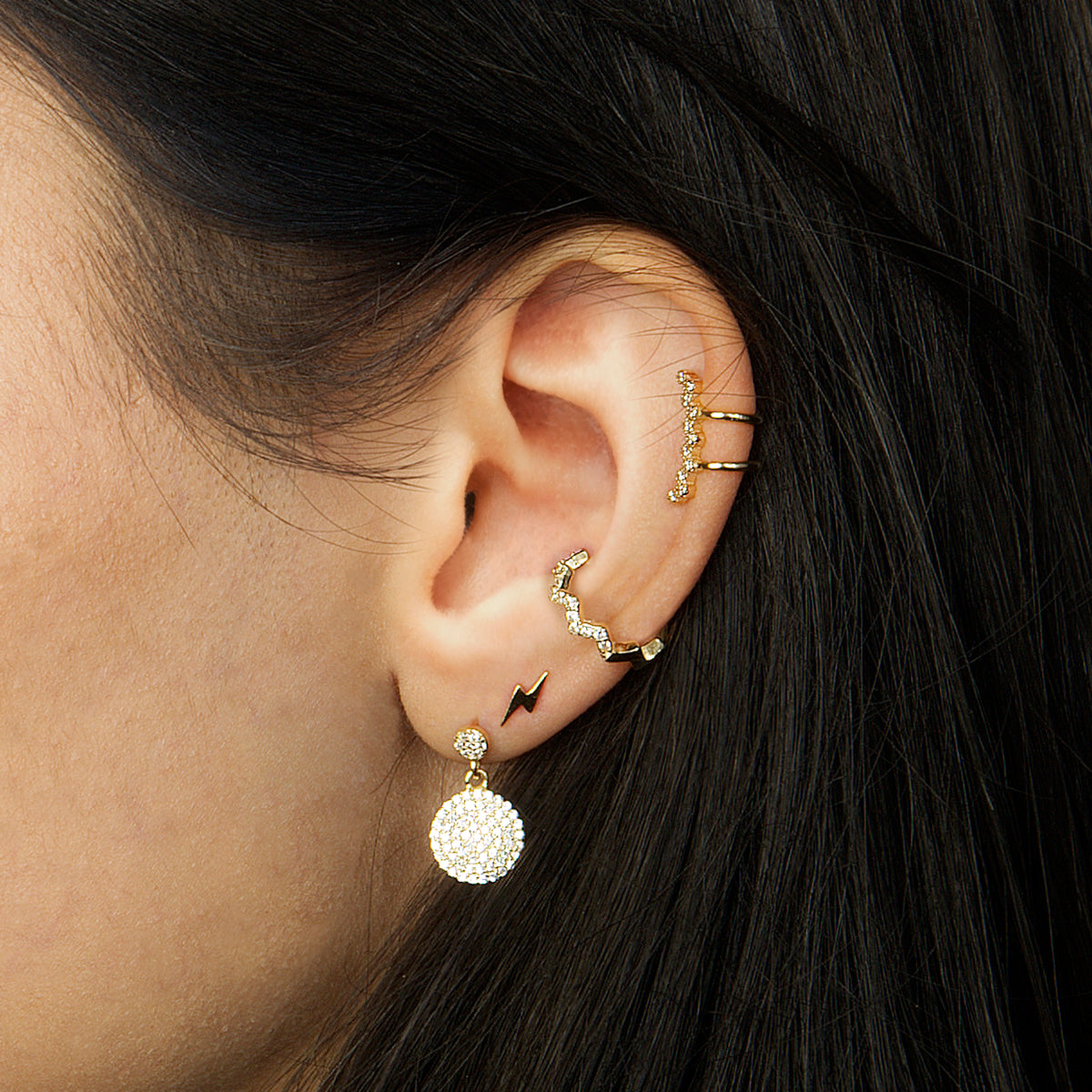 Ohrstecker Pavé Double Roségold vergoldet am Ohr getragen | Sucre Fine Jewelry