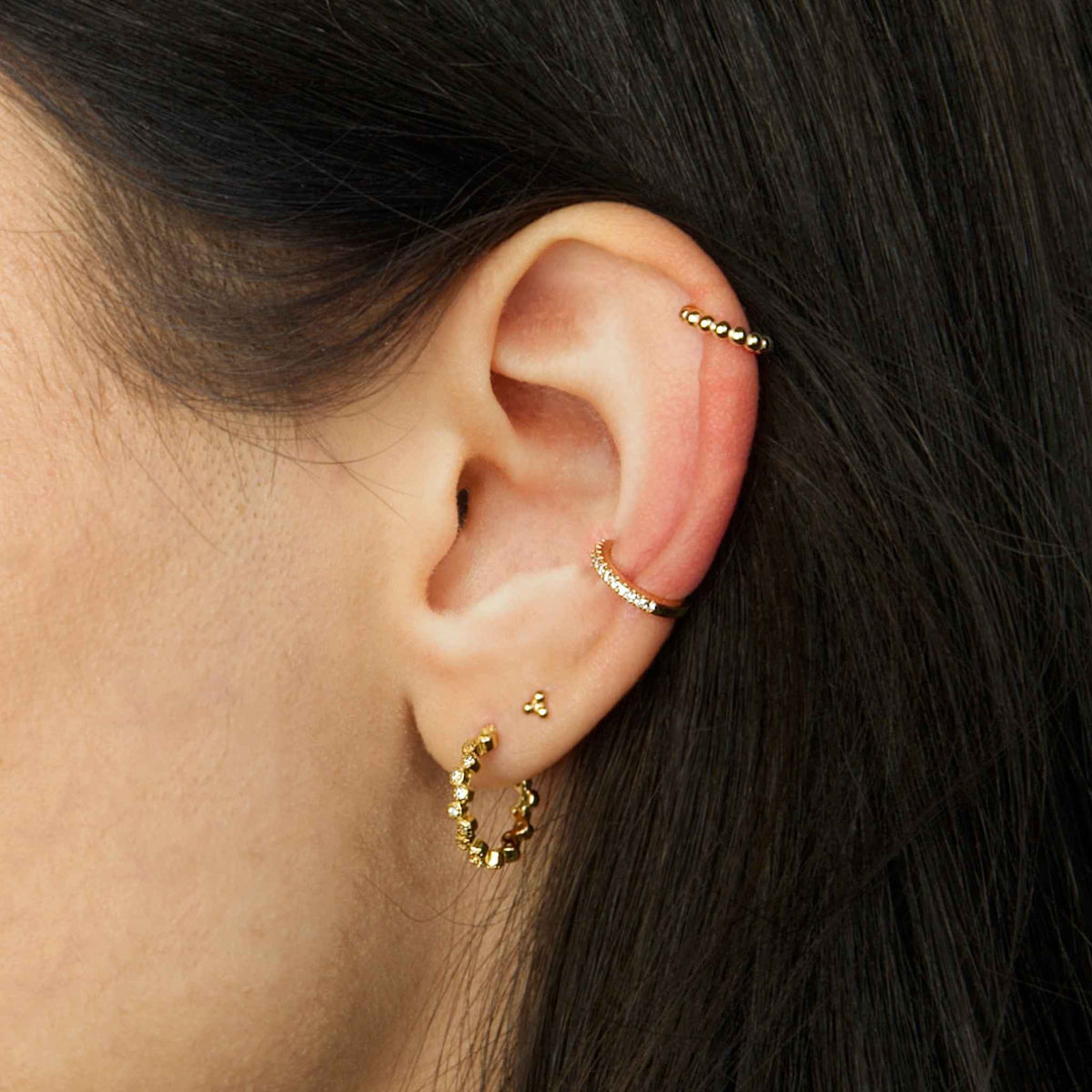 Creole Sparkling klein, am Ohr getragen – 925 Sterling Silber 18K Roségold vergoldet, 1,5 cm Durchmesser | Sucre Fine Jewelry