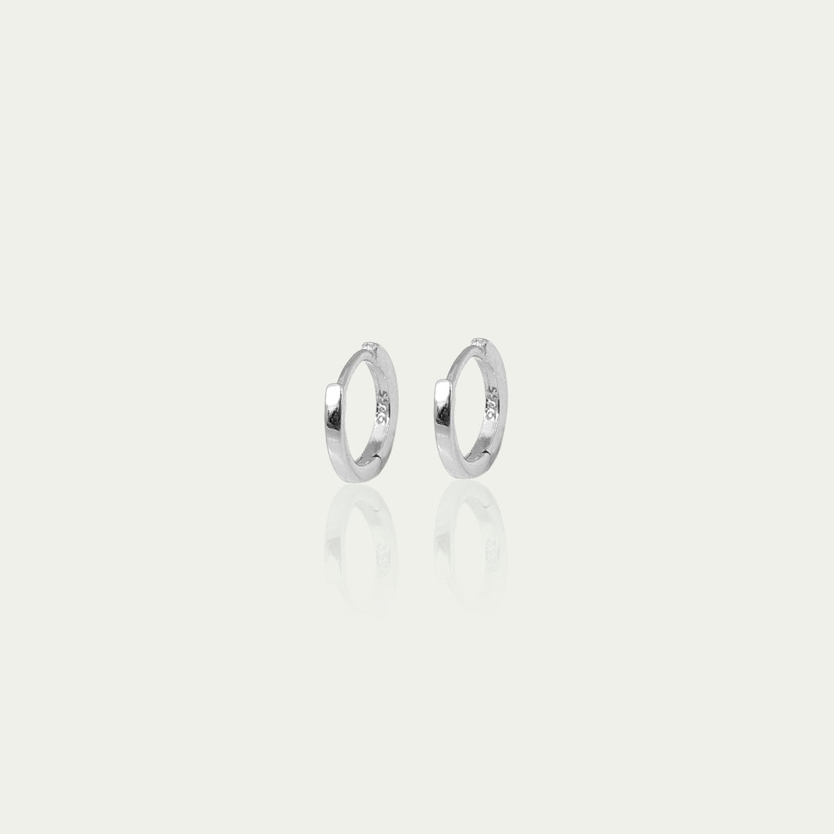 Klappcreole Pure Mini 0,8cm – 925 Sterling Silber | Sucre Fine Jewelry