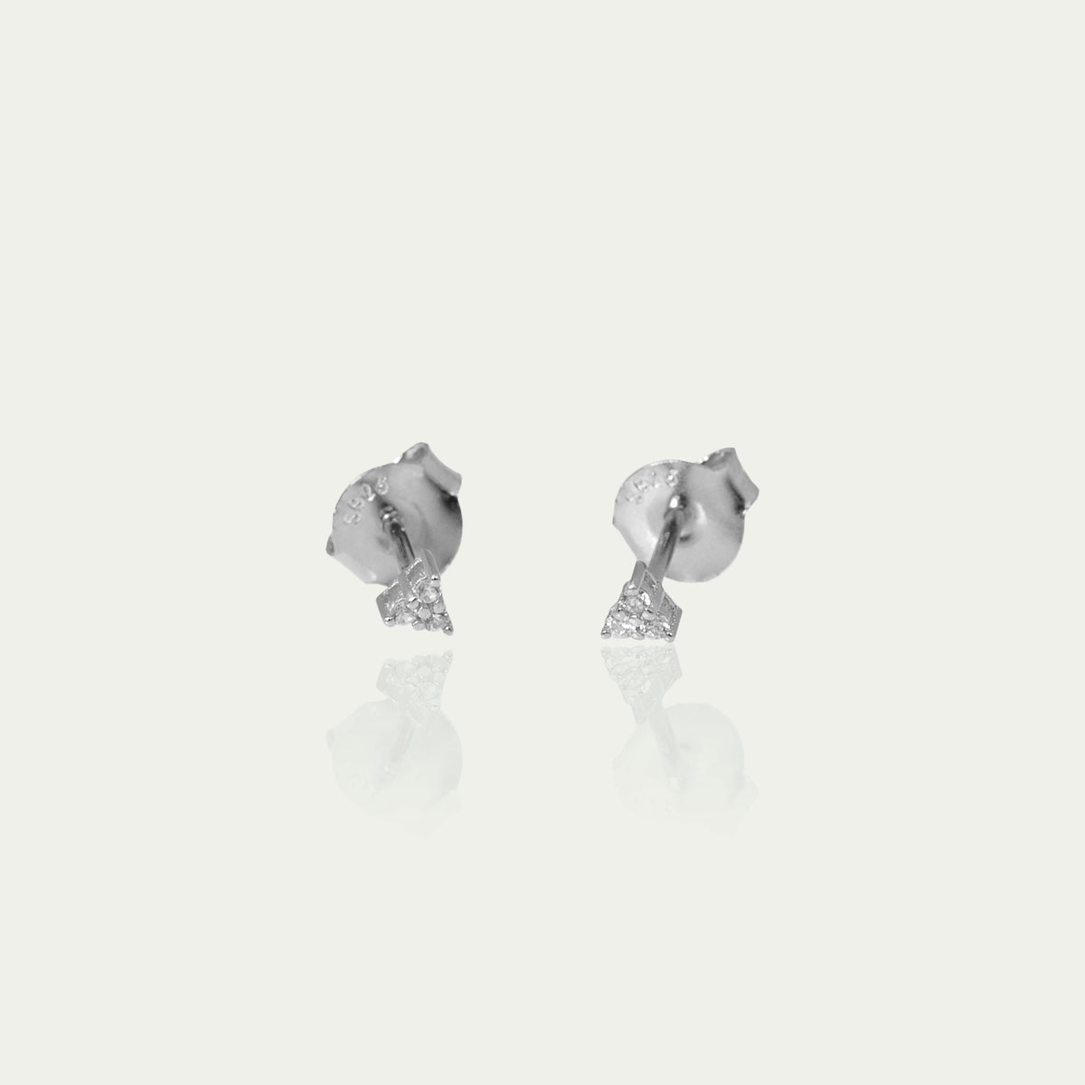 Ohrstecker Shiny Triangle mit Zirkonia – 925 Sterling Silber | Sucre Fine Jewelry