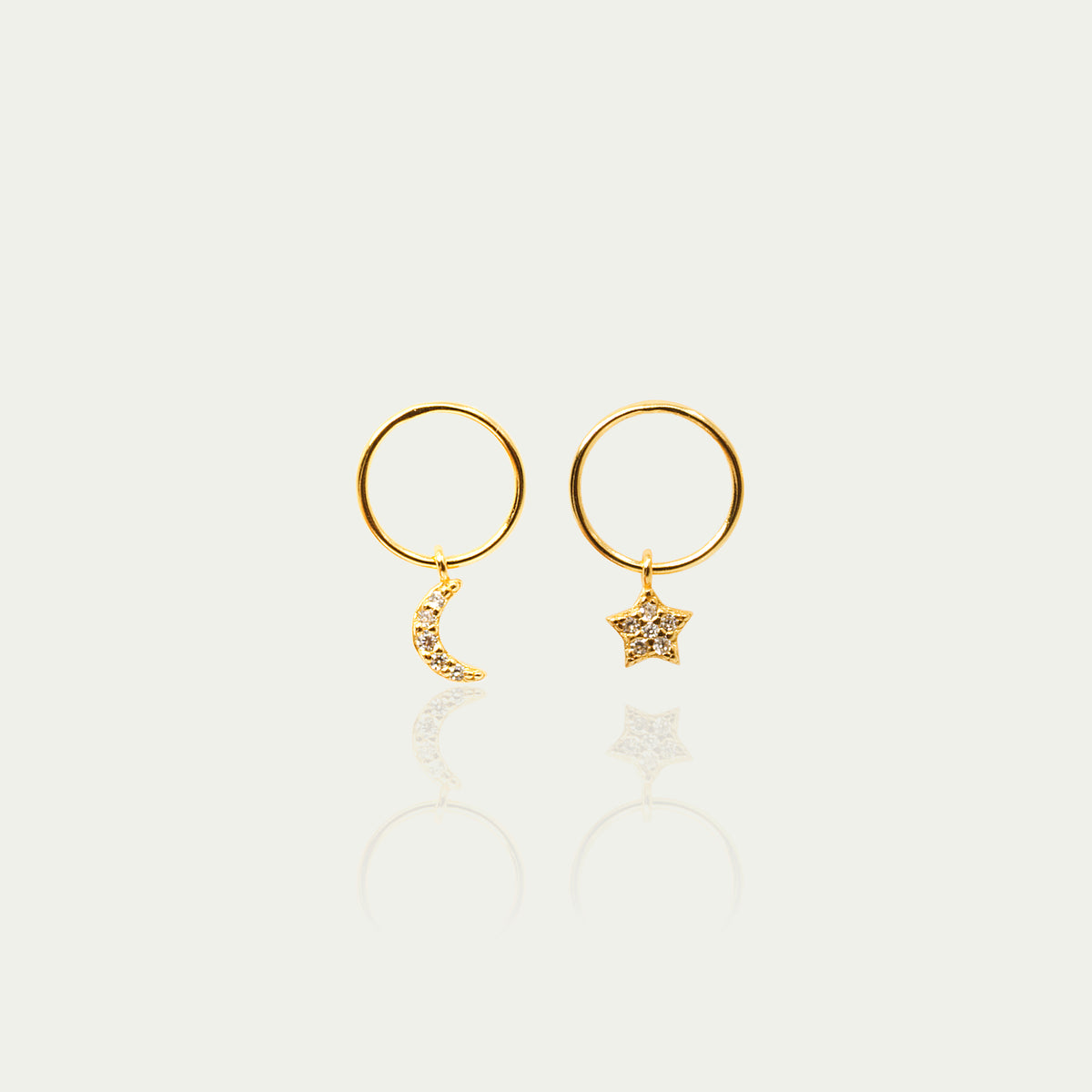 Ohrstecker Mond und Stern – 925 Sterling Silber 18K Gelbgold vergoldet | Sucre Fine Jewelry