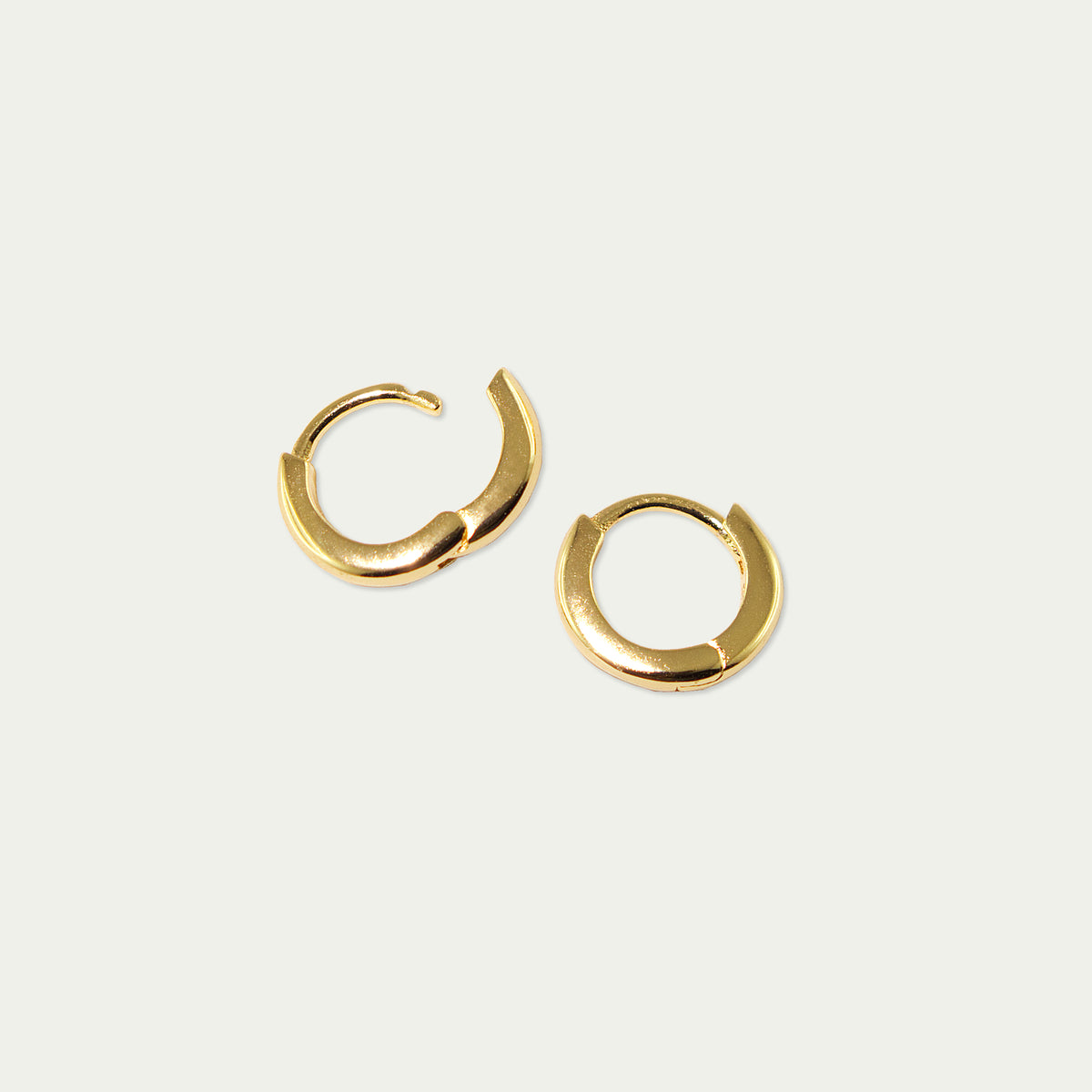 Klappcreole Pure Mini 0,6cm – 925 Sterling Silber 18K Gelbgold vergoldet | Sucre Fine Jewelry